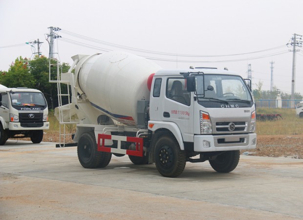 南駿6方攪拌車(chē)