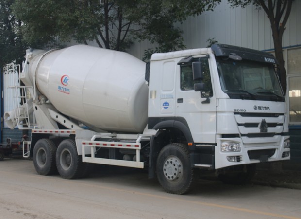 重汽豪沃10方攪拌車(chē)