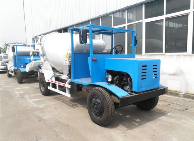 拖拉機(jī)攪拌車(chē)