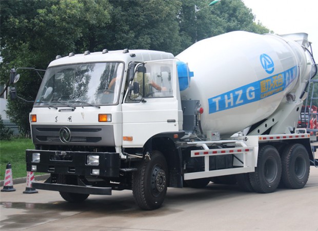  東風(fēng)（153）14方攪拌車(chē)
