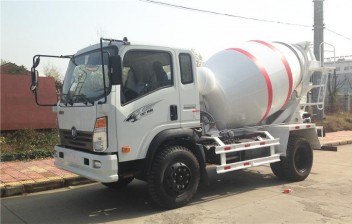 重汽王牌3方攪拌車(chē)