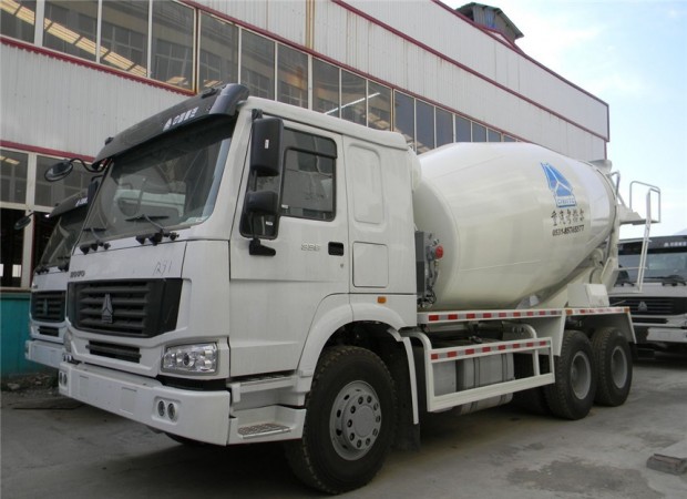重汽攪拌車(chē)圖片1