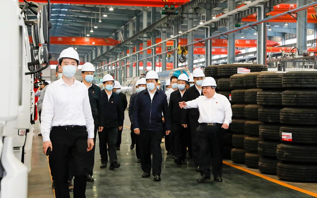 湖北省委副書記、省長王忠林帶領省市領導視察程力（曾都）汽車工業(yè)園新廠基地建設情況