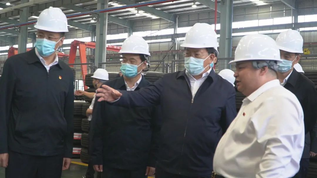 湖北省委副書記、省長王忠林帶領省市領導視察程力（曾都）汽車工業(yè)園新廠基地建設情況