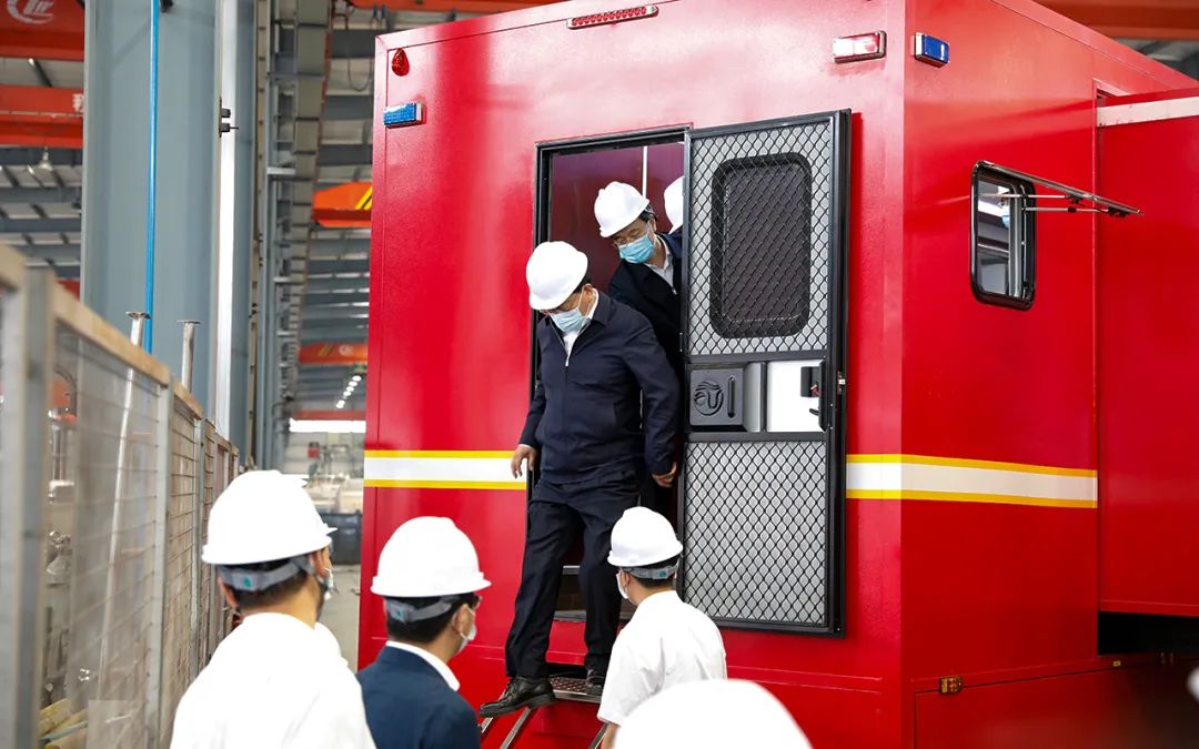 湖北省委副書記、省長王忠林帶領省市領導視察程力（曾都）汽車工業(yè)園新廠基地建設情況