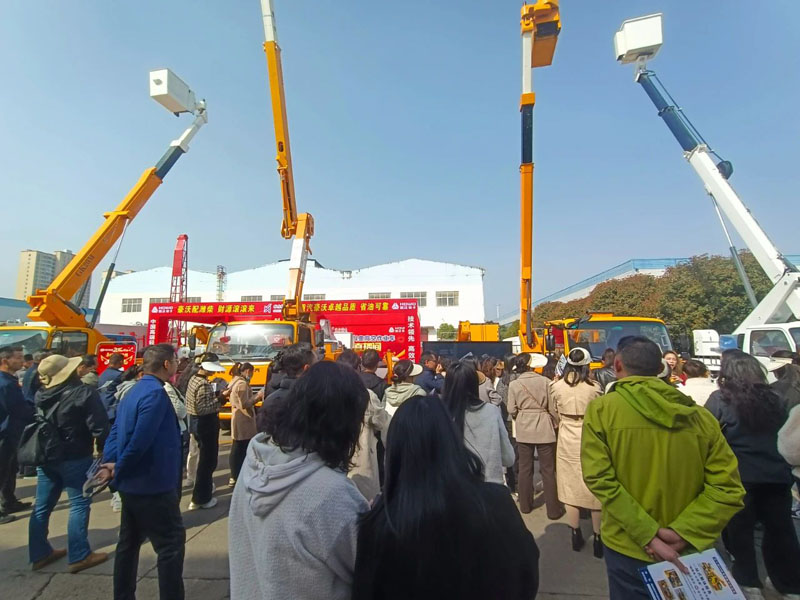絕緣高空作業(yè)車，高空作業(yè)升降車，高空作業(yè)車